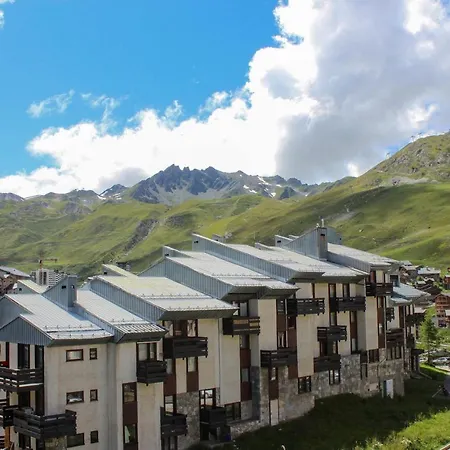 Nice Studio With Mountain View In Appartement